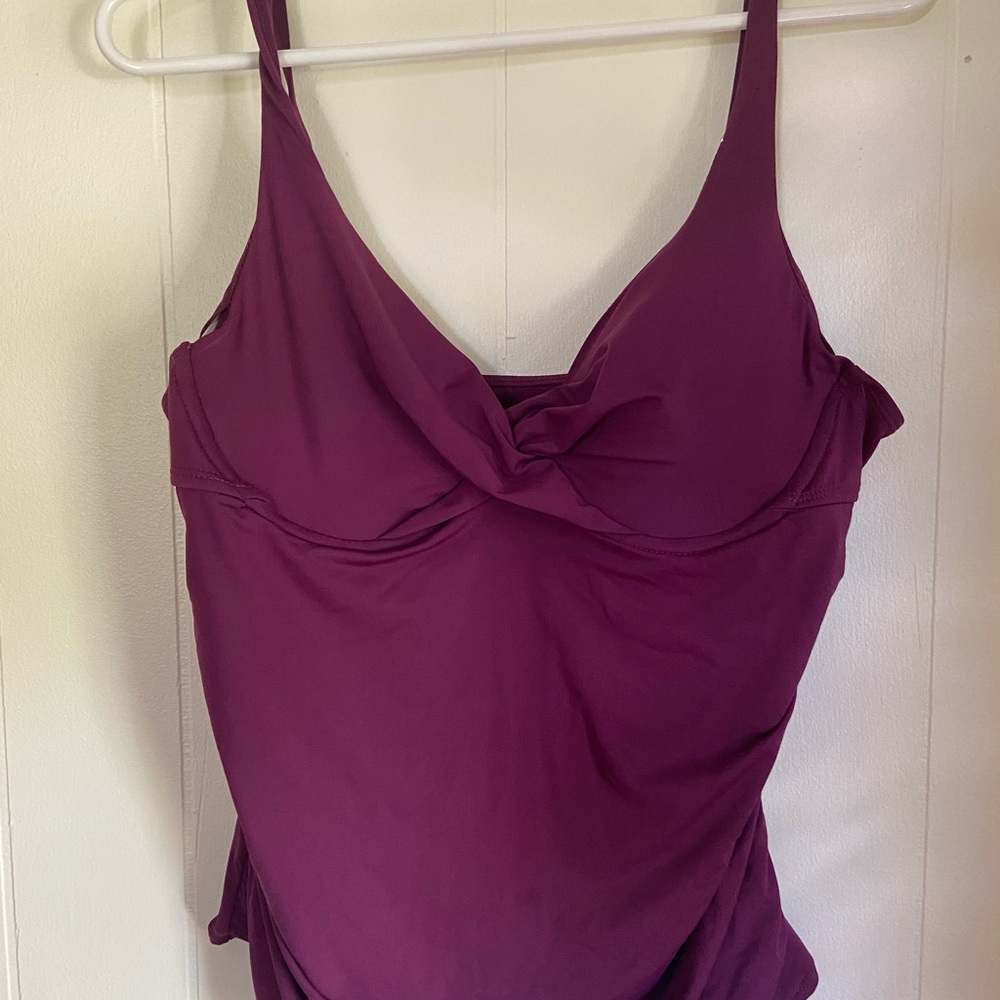 Apt 9 bathing suit top. Size L